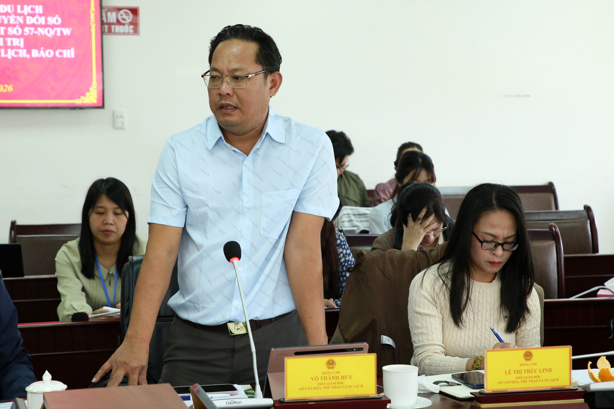 dong-chi-vo-thanh-huy-pho-giam-doc-so-van-hoa-the-thao-va-du-lich-phat-bieu-tai-buoi-lam-viec(1).jpg