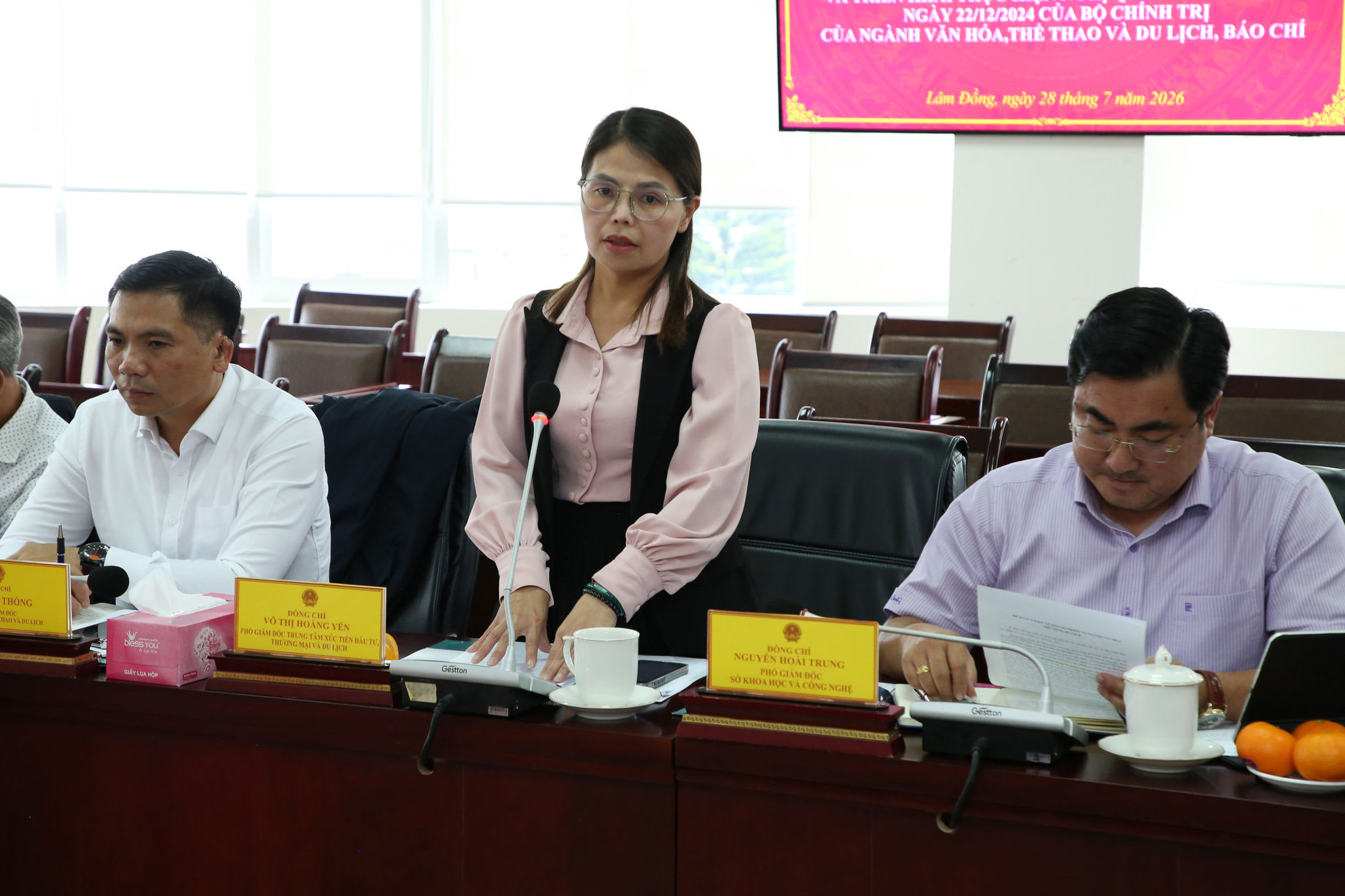 dong-chi-vo-thi-hoang-yen-pho-giam-doc-trung-tam-xuc-tien-dau-tu-thuong-mai-va-du-lich-phat-bieu-tai-buoi-lam-viec(1).jpg