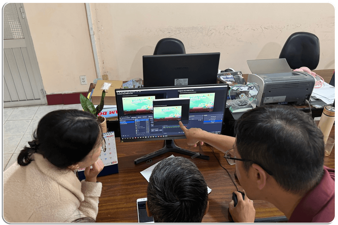 Biên tập viên, kỹ thuật viên kiểm tra sai sót