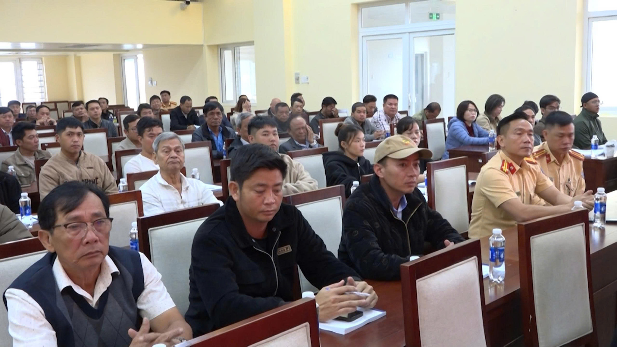 các đại biểu tham dự