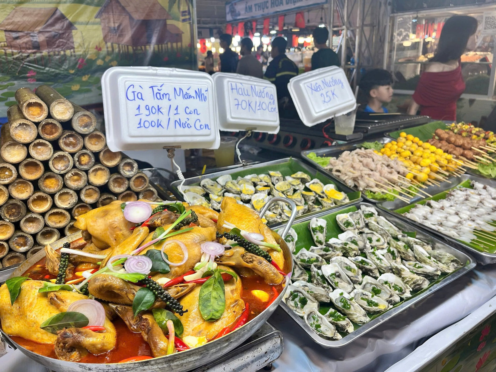 cac-mon-ngon-mang-dac-trung-am-thuc-phan-thiet.-anh-tu-lieu.jpg