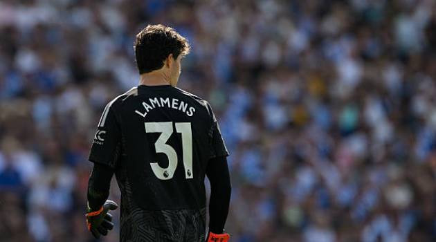 Senne Lammens có đủ kinh nghiệm và bản lĩnh để bắt chính ở Champions League?