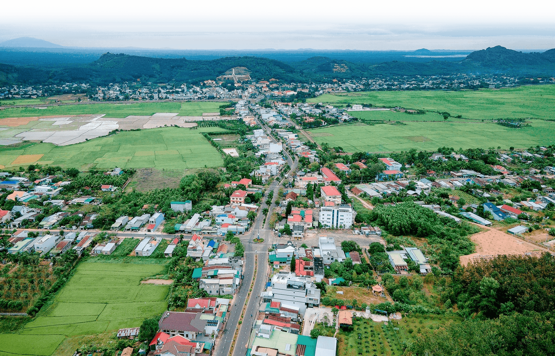 Xã Tánh Linh nhìn từ trên cao