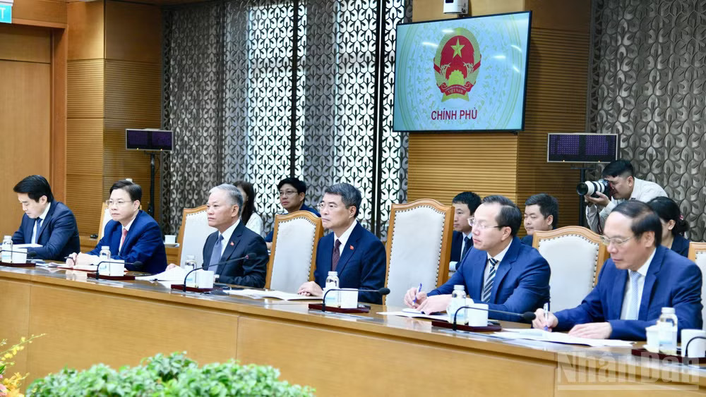 Thủ tướng Chính phủ Lê Minh Hưng và lãnh đạo một số bộ, ngành Việt Nam tham dự buổi tiếp. (Ảnh: Thanh Giang)