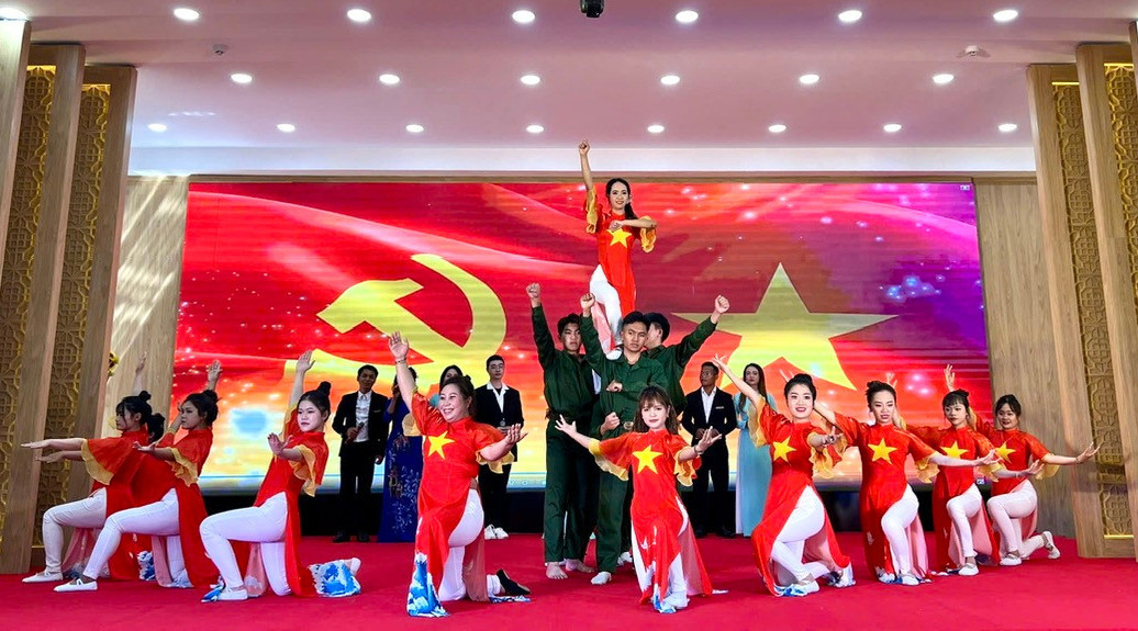 Công tác tuyên truyền ở nhiều địa phương trong tỉnh đi vào đời sống bằng các hoạt động văn hóa - văn nghệ