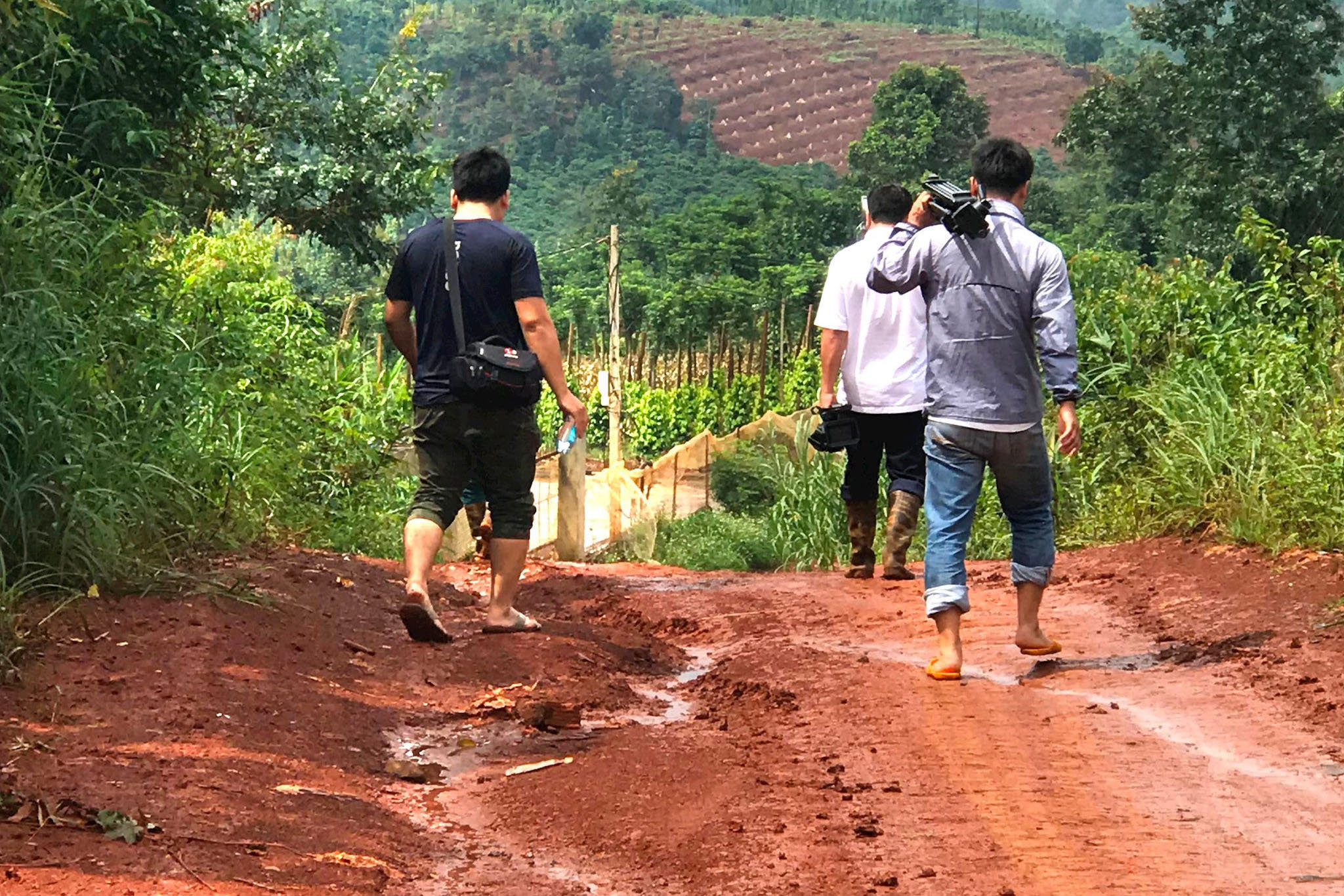 Đội ngũ phóng viên sẵn sàng tác nghiệp trong bất cứ hoàn cảnh nào