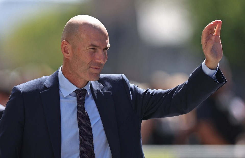 Zinedine Zidane ra mắt ghế HLV trưởng đội tuyển Pháp