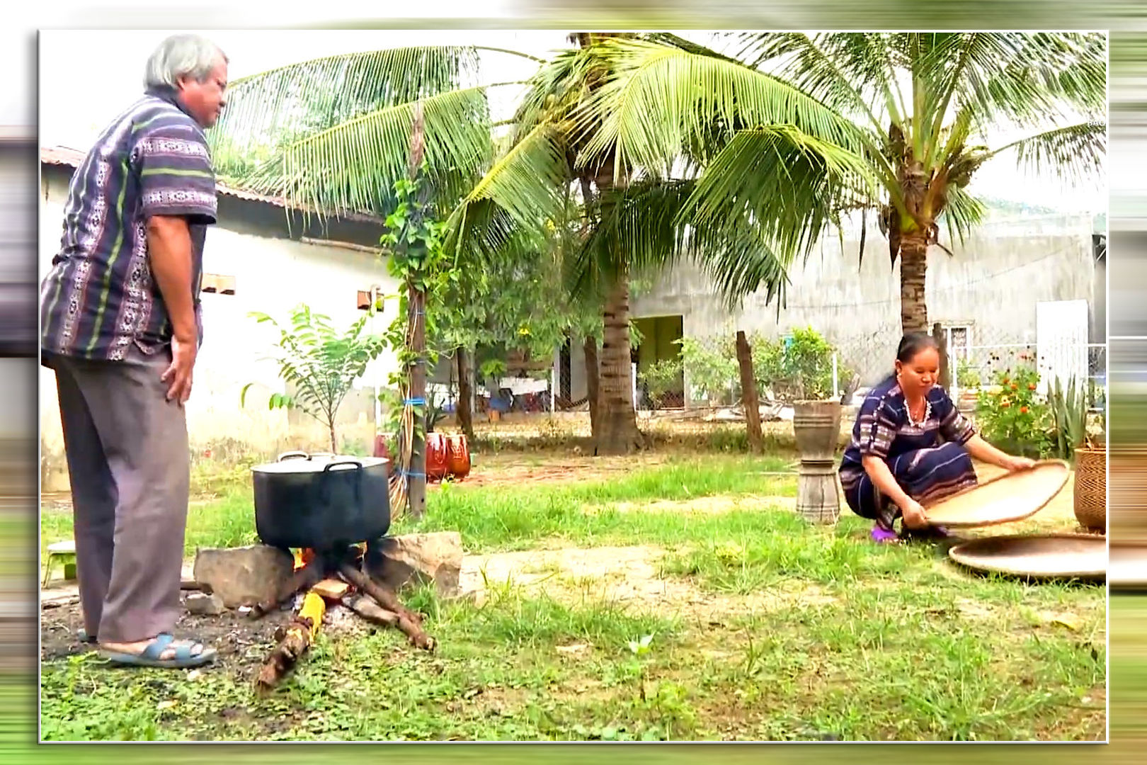 sau-khi-lua-me-chin-ba-con-ragalai-o-xa-vung-cao-phan-son-tinh-lam-dong-tuot-bang-tay-mang-ve-phoi-gia-roi-moi-nau-ruou.jpg