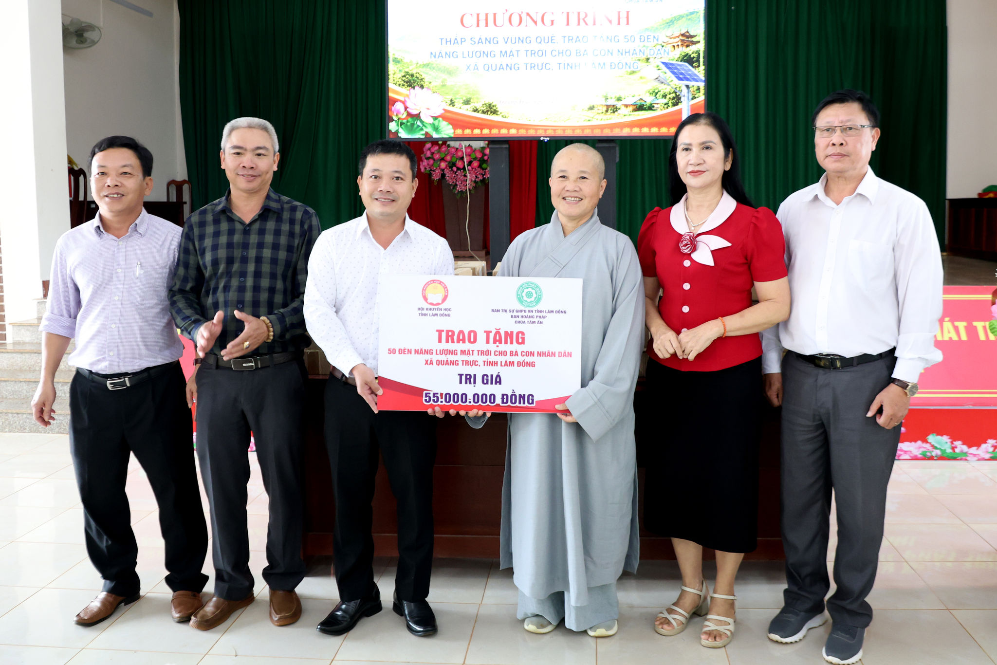 Thap sang vung bien 6
