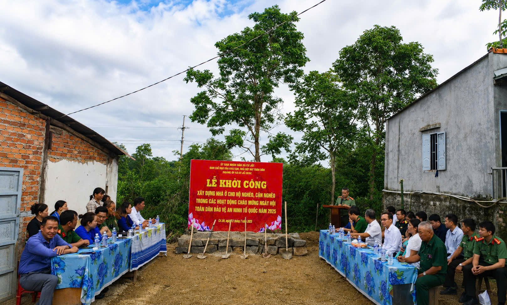 xay nha tinh nghia