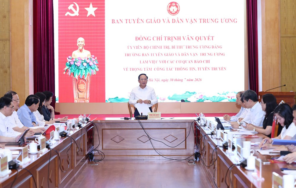 Ủy viên Bộ Chính trị, Bí thư Trung ương Đảng, Trưởng Ban Tuyên giáo và Dân vận Trung ương Trịnh Văn Quyết yêu cầu báo chí phải tiếp tục khẳng định vai trò là dòng chảy thông tin