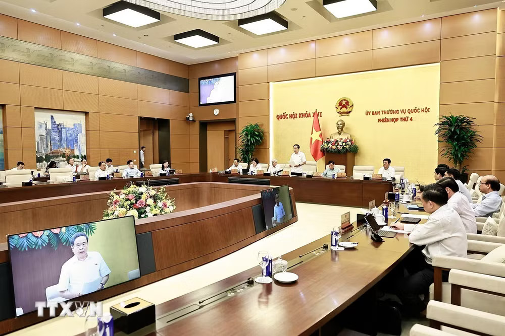 ttxvn-be-mac-phien-hop-thu-tu-cua-uy-ban-thuong-vu-quoc-hoi-8921030-6.jpg