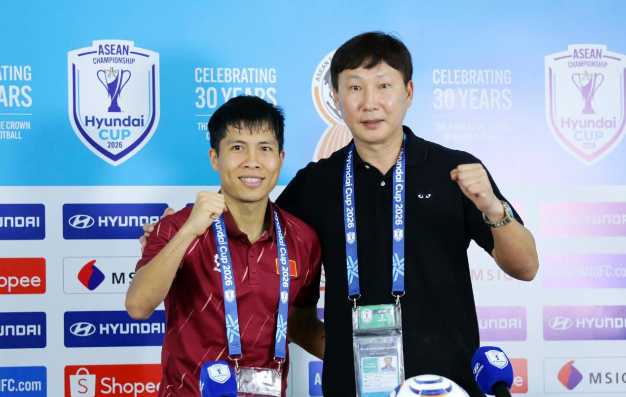 Văn Vĩ là trụ cột tuyển Việt Nam dưới thời ông Kim Sang-sik.