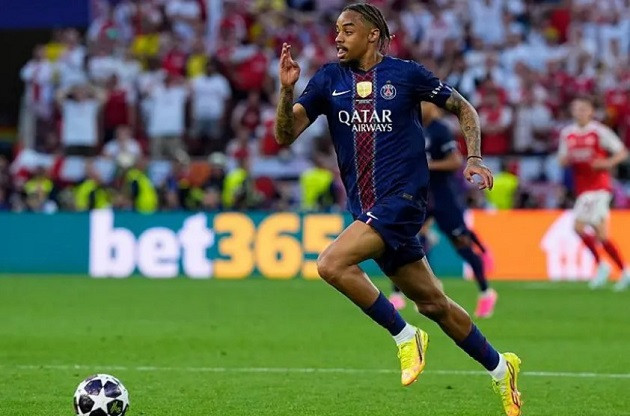 Liverpool cần một bom tấn như Barcola.