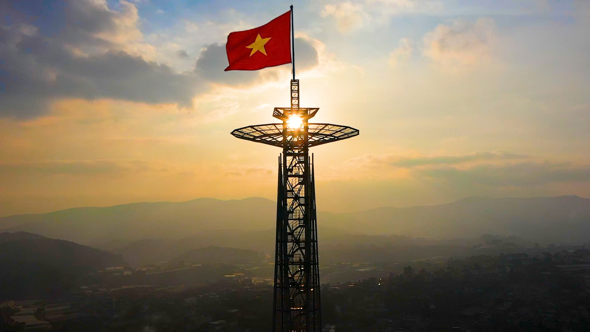 Báo và Phát thanh, Truyền hình Lâm Đồng qua 1 năm hội tụ để vươn xa