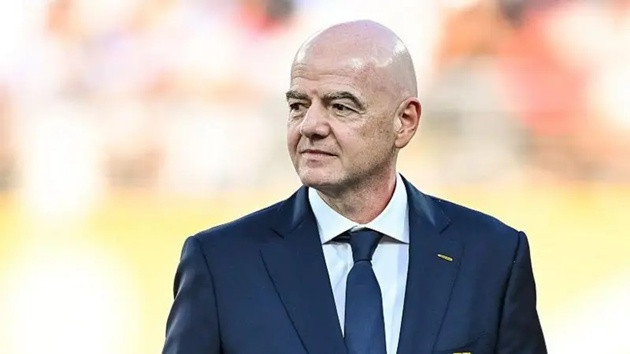UEFA vẫn tẩy chay Infantino.