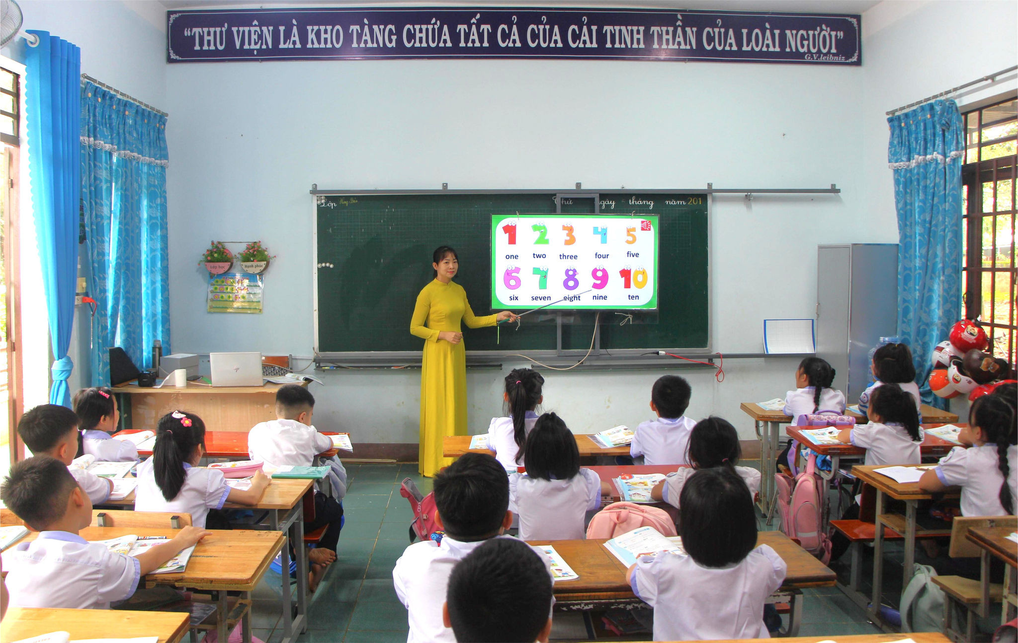 The education sector will strengthen nteractive, communication-focused language learning
