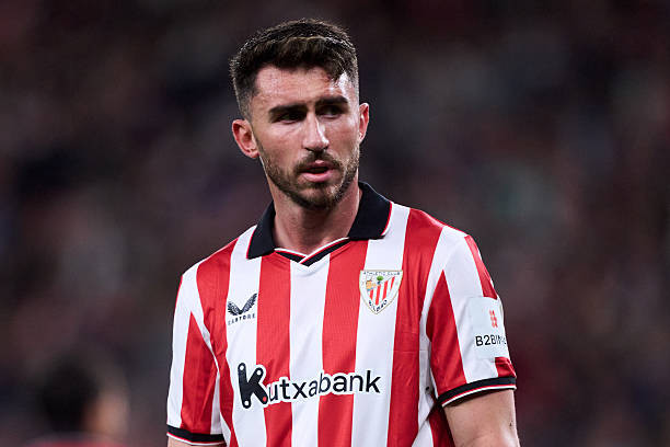 Barcelona dành sự quan tâm cho Aymeric Laporte