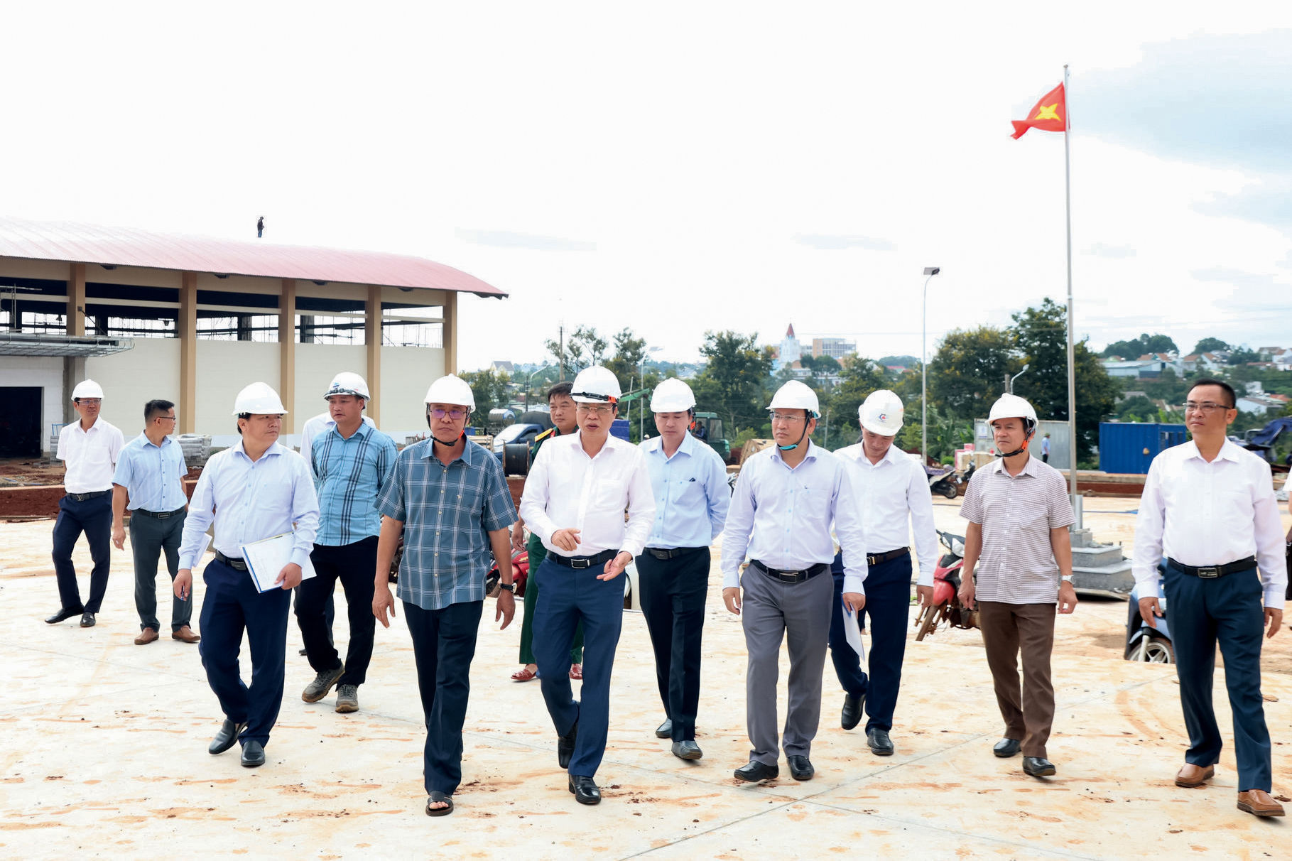 kiem-tra-truong-noi-tru-2.jpg