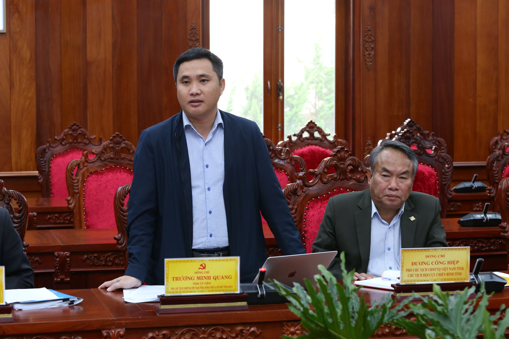 Đồng chí Trương Minh Quang, Tỉnh ủy viên, Phó Chủ tịch Ủy ban MTTQ Việt Nam tỉnh kiêm Bí thư Tỉnh đoàn Lâm Đồng phát biểu tại buổi làm việc