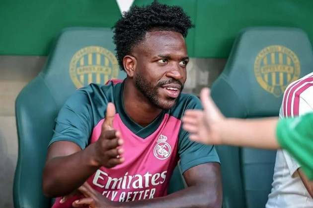 Vinicius đồng ý gắn bó với Real đến năm 2032