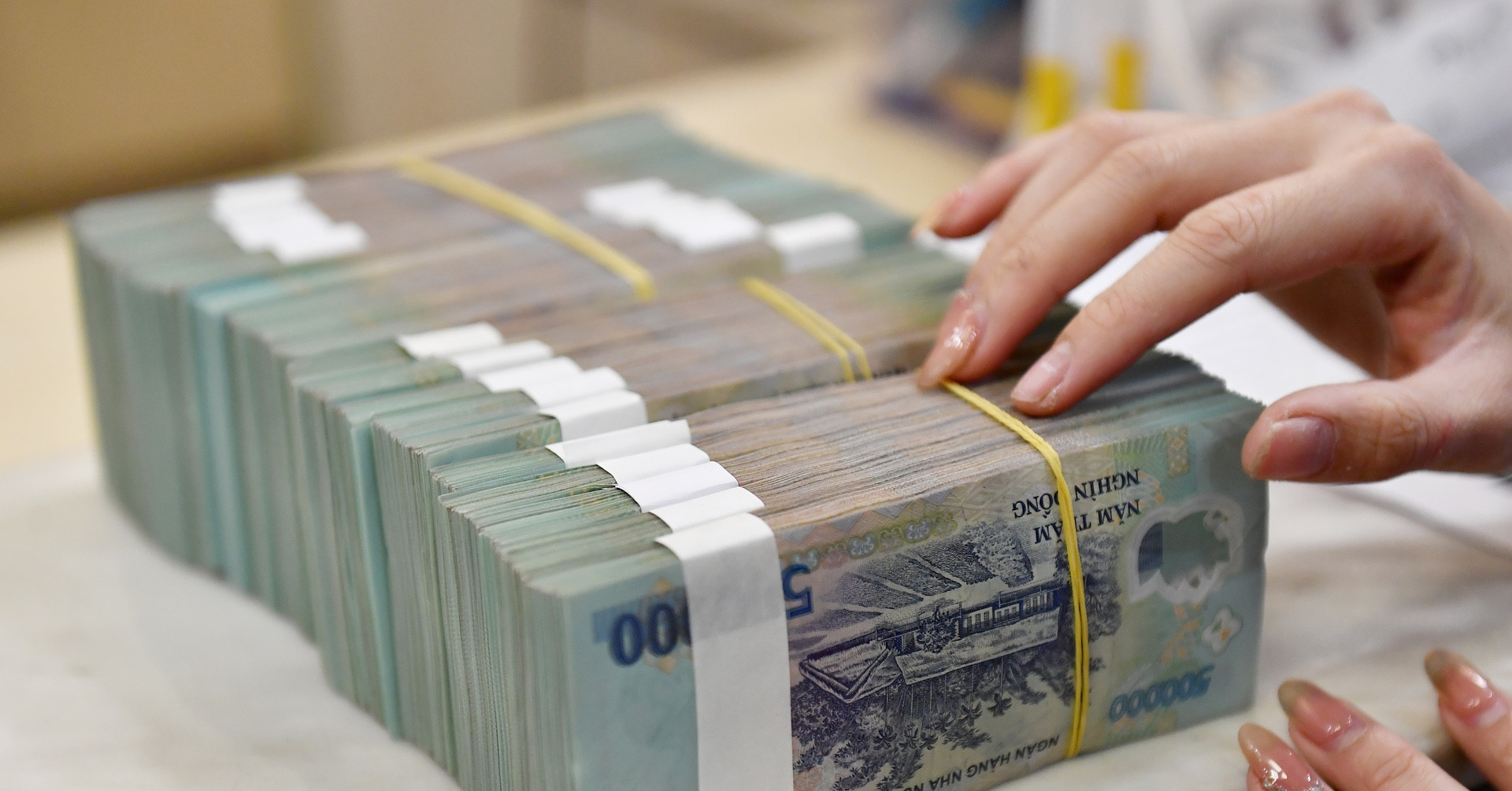 Biến động lãi suất ngân hàng ngày 12/8/2026