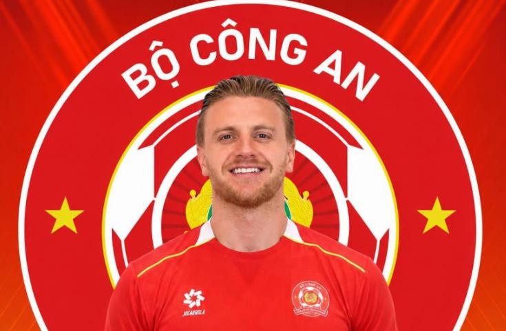 Công an TP.HCM chính thức chiêu mộ Jason Cummings