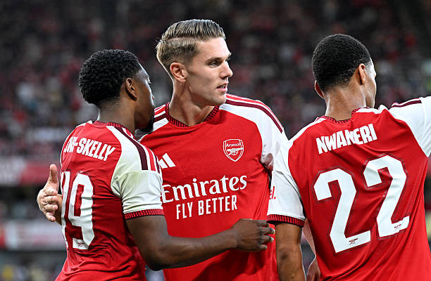 Arsenal nhọc nhằn đánh bại Como tại Emirates