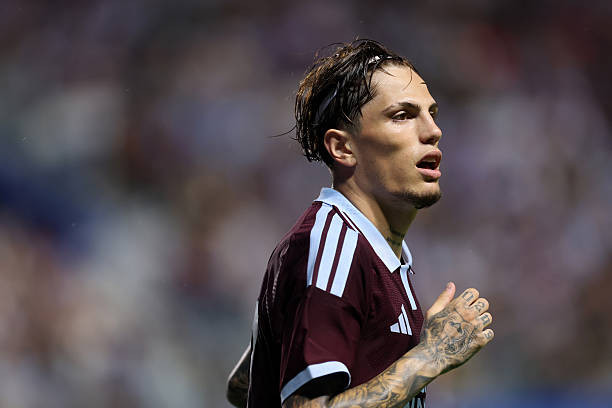 Alejandro Garnacho là tân binh đáng chú ý của Aston Villa.