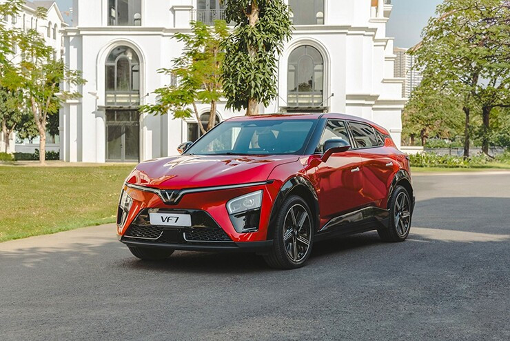 VinFast VF 7 mẫu SUV điện cỡ C ấn tượng