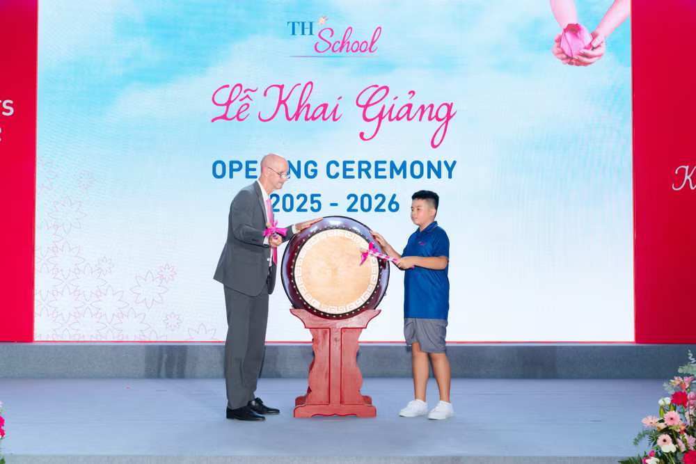 danh-trong-khai-giang.jpg