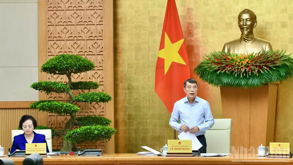 Thủ tướng Chính phủ Lê Minh Hưng yêu cầu các bộ trưởng, trưởng ngành có nội dung trình Quốc hội tại Kỳ họp không thường lệ lần thứ Nhất (đợt 2 bắt đầu từ ngày 19/8) tập trung cao nhất cho việc tiếp thu, giải trình, chỉnh lý; bám sát chương trình kỳ họp. (Ảnh: THANH GIANG)