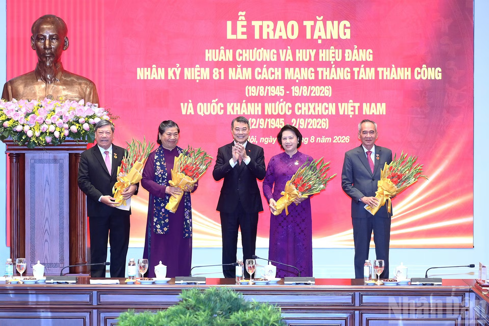 ndo_br_a15-bnd-7067.jpg