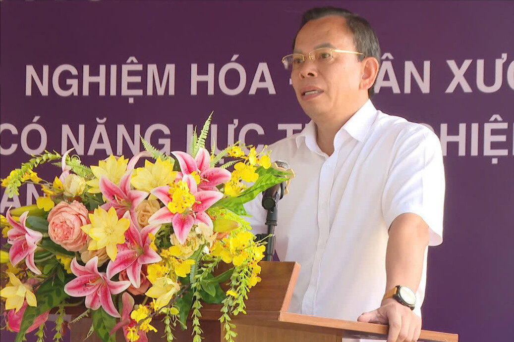 ong-vu-thanh-hai-giam-doc-nha-may-nhiet-dien-vinh-tan-4-phat-bieu-tai-buoi-le-cong-bo-1-.jpg