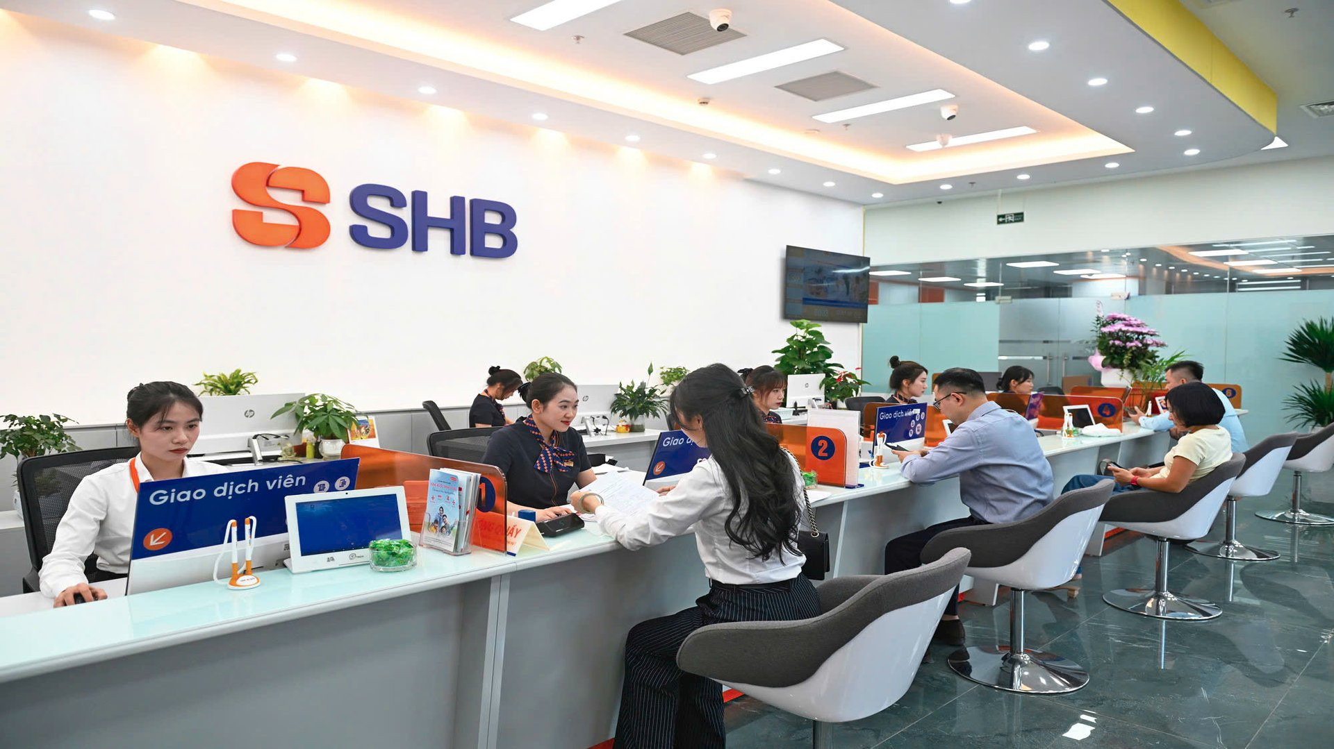 SHB đẩy mạnh dòng vốn tín dụng vào khu vực sản xuất kinh doanh