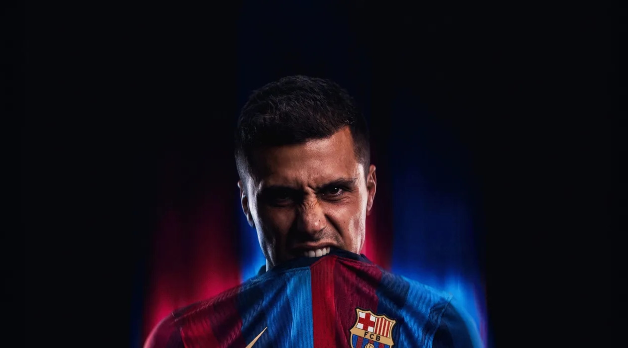 Rodri chính thức khoác áo Barcelona