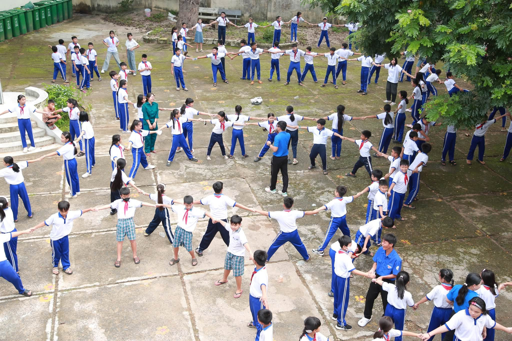 trường tiểu học Phú Hội
