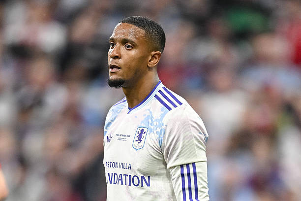 Ezri Konsa nằm trong tầm ngắm của Arsenal.
