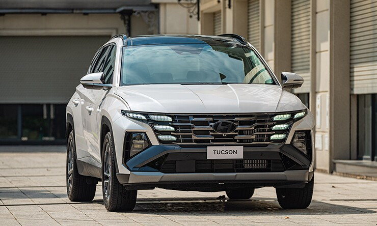 Ngoại thất Hyundai Tucson 2026 góc đầu xe