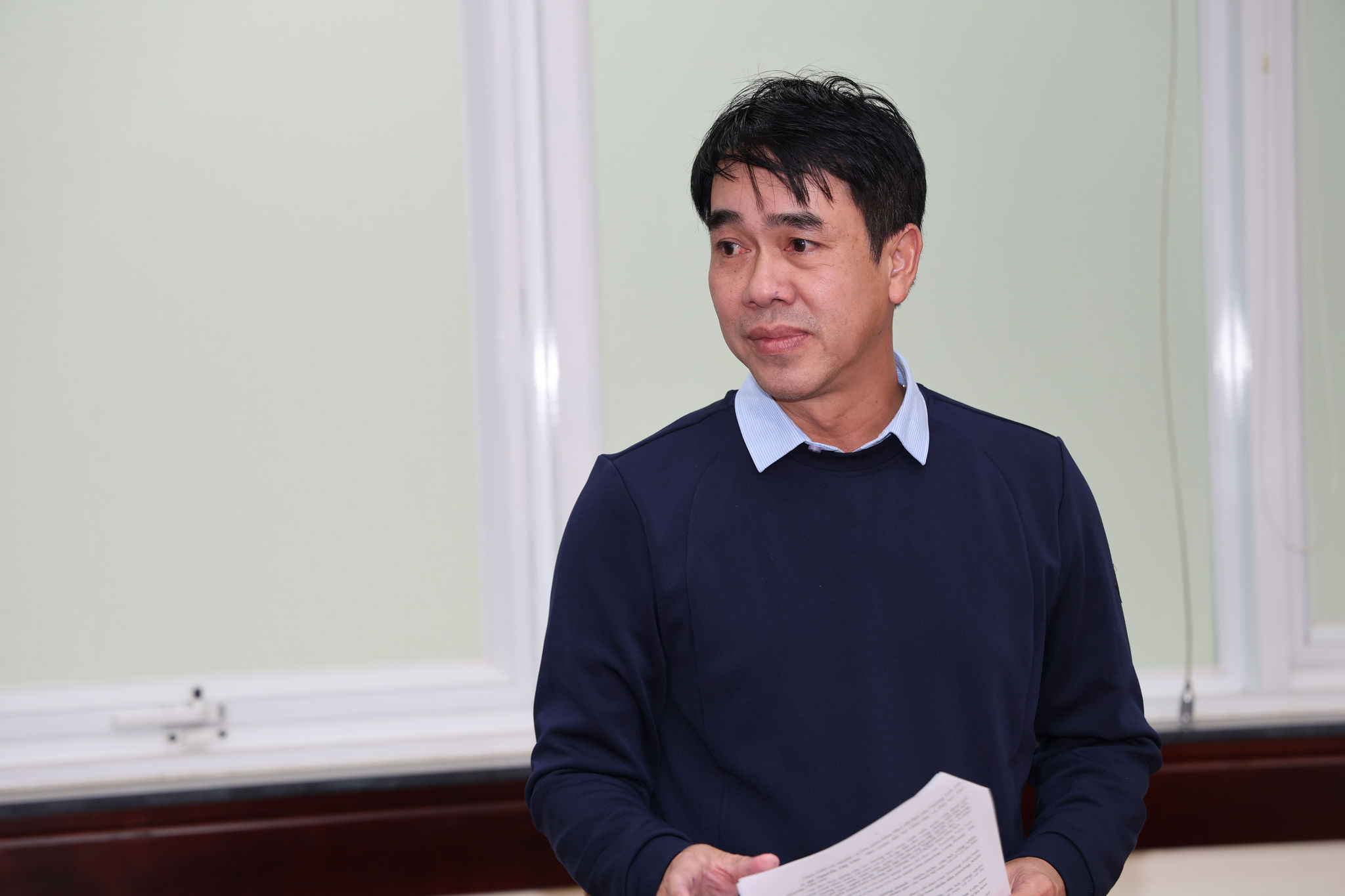 Ông Lê Thành Hiệp, Giám đốc Trung tâm Văn hóa và Quản lý Công viên địa chất Đắk Nông báo cáo về tiến độ chuẩn bị các công việc được giao