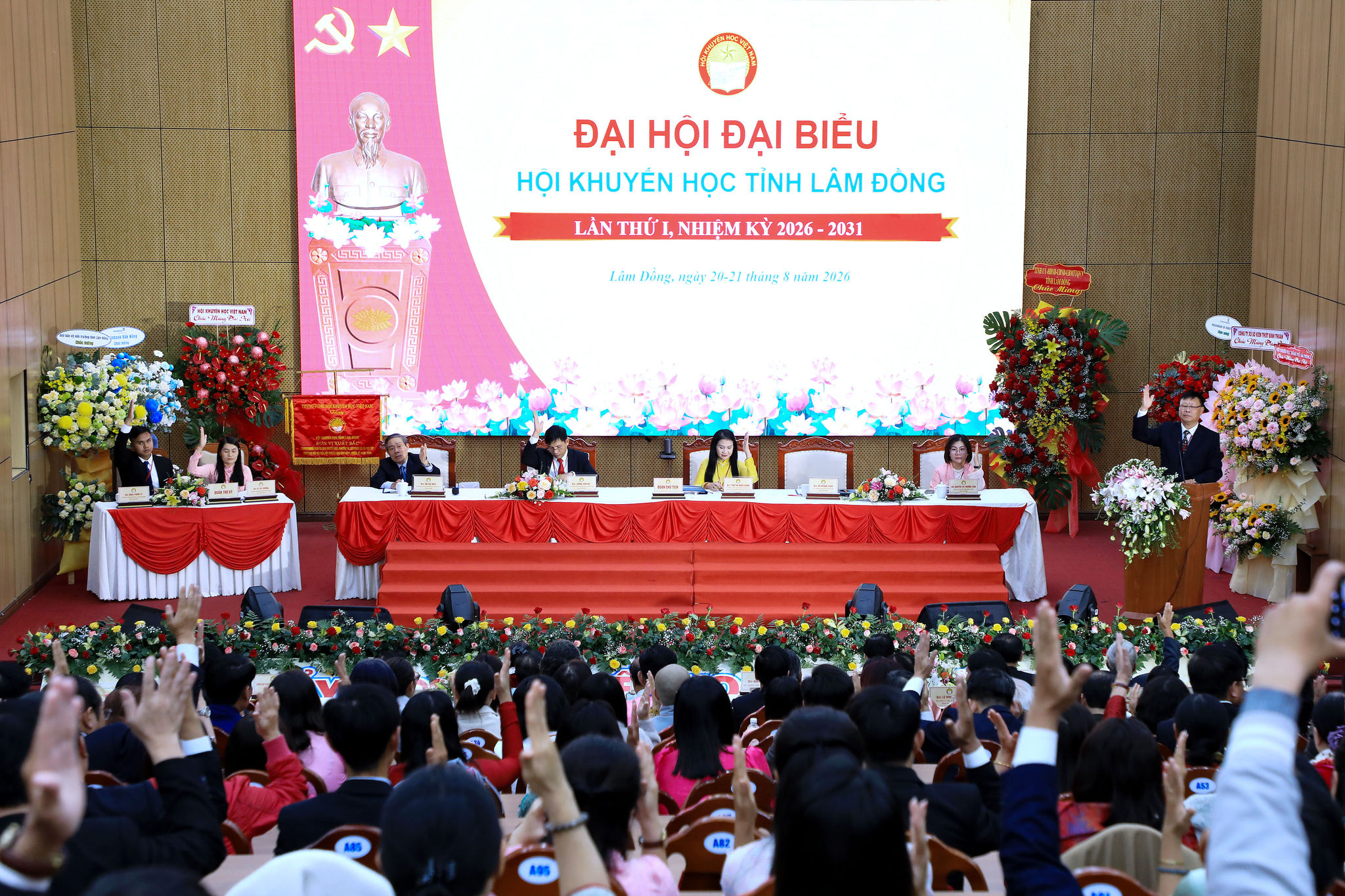 a 352A4913