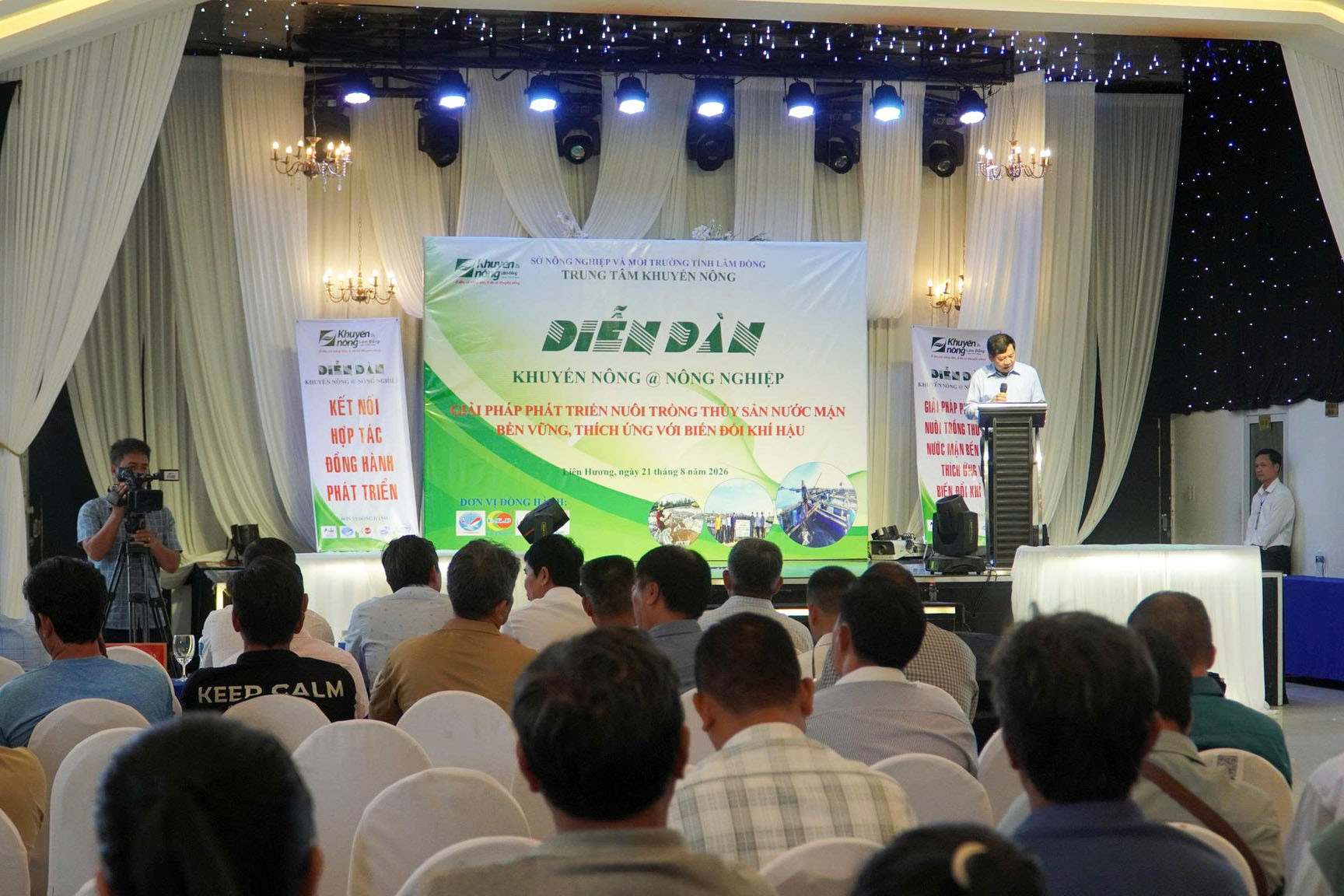 toan-canh-dien-dan(1).jpg