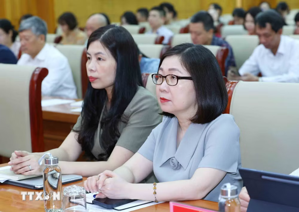 Đại biểu tham dự hội nghị. (Ảnh: Phương Hoa/TTXVN) ttxvn-tap-huan-nghiep-vu-doi-ngu-bao-cao-vien-cong-tac-vien-du-luan-xa-hoi-va-cac-luc-luong-bao-ve-nen-tang-tu-tuong-cua-dang-nam-2026-2.jpg