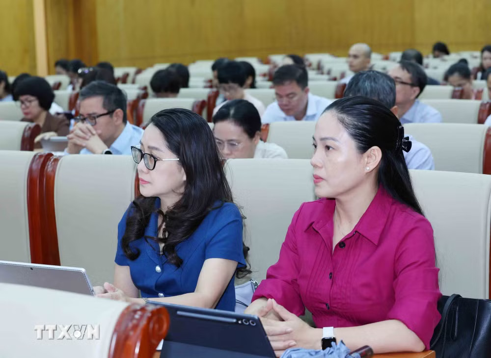 Đại biểu tham dự hội nghị. (Ảnh: Phương Hoa/TTXVN) ttxvn-tap-huan-nghiep-vu-doi-ngu-bao-cao-vien-cong-tac-vien-du-luan-xa-hoi-va-cac-luc-luong-bao-ve-nen-tang-tu-tuong-cua-dang-nam-2026-3.jpg