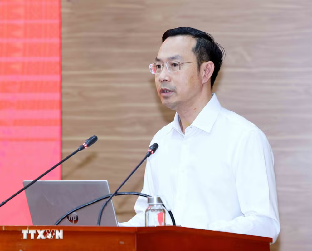 Đồng chí Nguyễn Thanh Nhàn, Phó Bí thư Đảng ủy các cơ quan Đảng Trung ương phát biểu khai mạc hội nghị. (Ảnh: Phương Hoa/TTXVN) ttxvn-tap-huan-nghiep-vu-doi-ngu-bao-cao-vien-cong-tac-vien-du-luan-xa-hoi-va-cac-luc-luong-bao-ve-nen-tang-tu-tuong-cua-dang-nam-2026-4.jpg