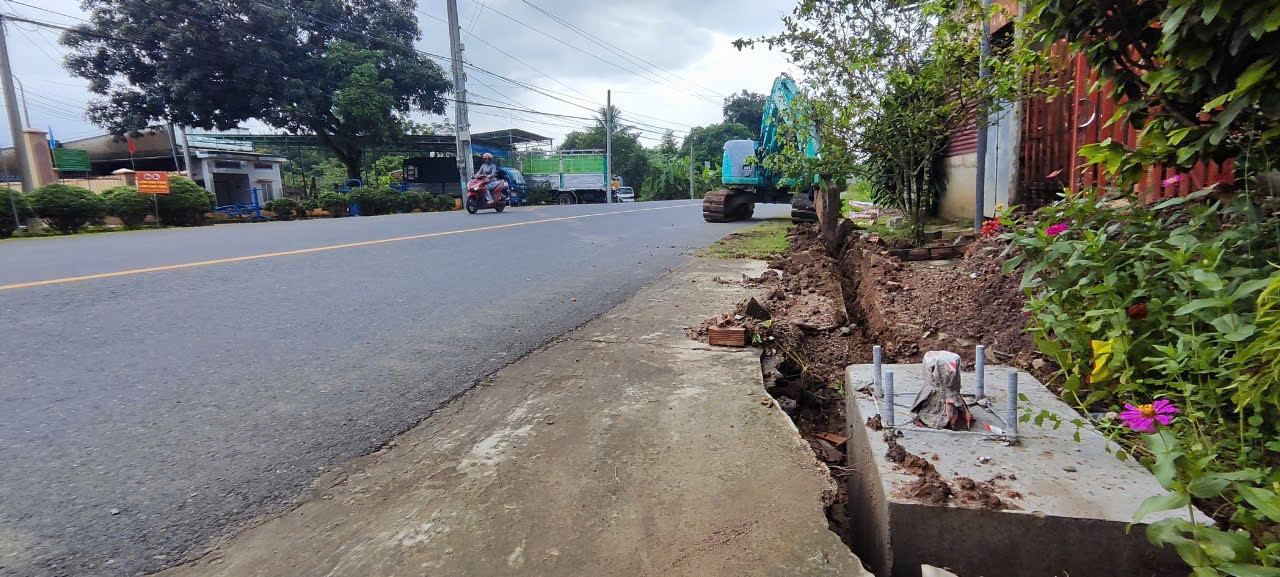 đường điện ở Nam Thành thi công đã gần xong