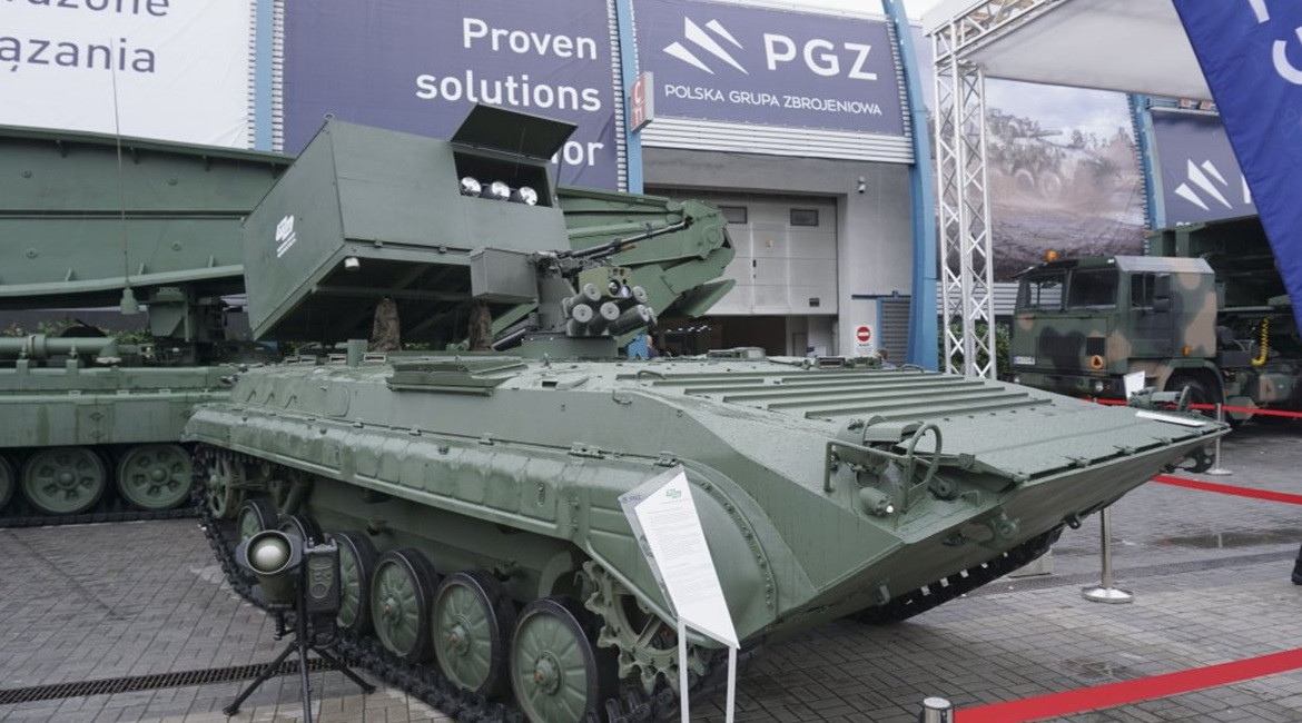 BMP-1 mang tên lửa chống tăng