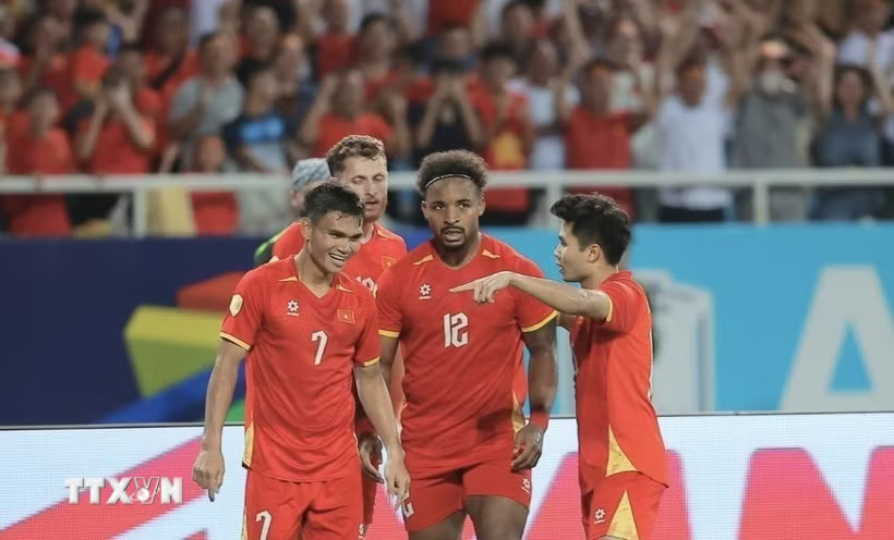 Tuyển Việt Nam tự tin hướng đến trận lượt đi chung kết ASEAN Cup 2026. (Ảnh: Minh Quyết/TTXVN)