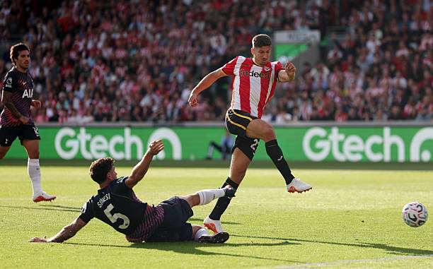 Tottenham nhận thất bại nặng nề trước Brentford trong ngày mở màn giải đấu