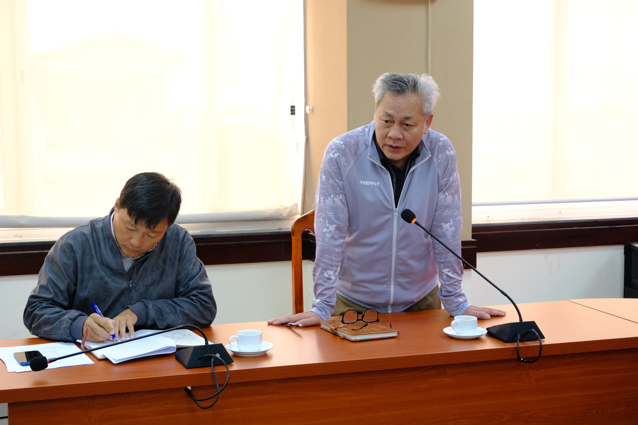 Ông Nguyễn Thế Hùng, Trưởng phòng Quản lý Thể dục Thể thao, Sở Văn hóa Thể thao và Du lịch phát biểu tại buổi làm việc 